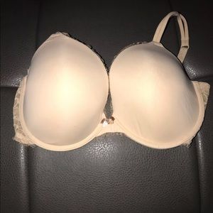 DKNY bra size 30G